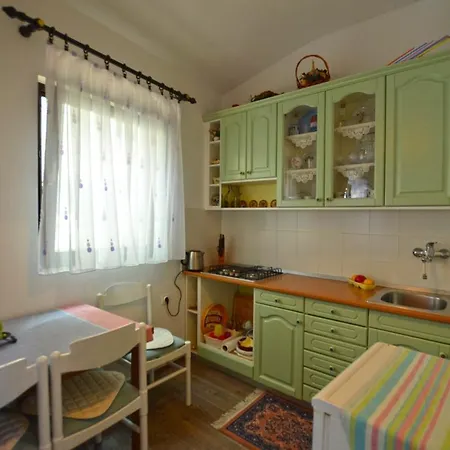 Alan Guest house