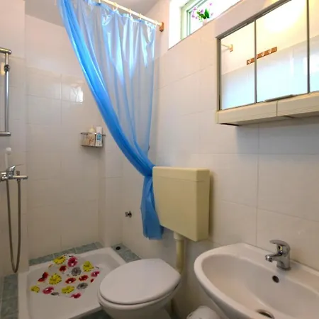Alan Guest house 3*